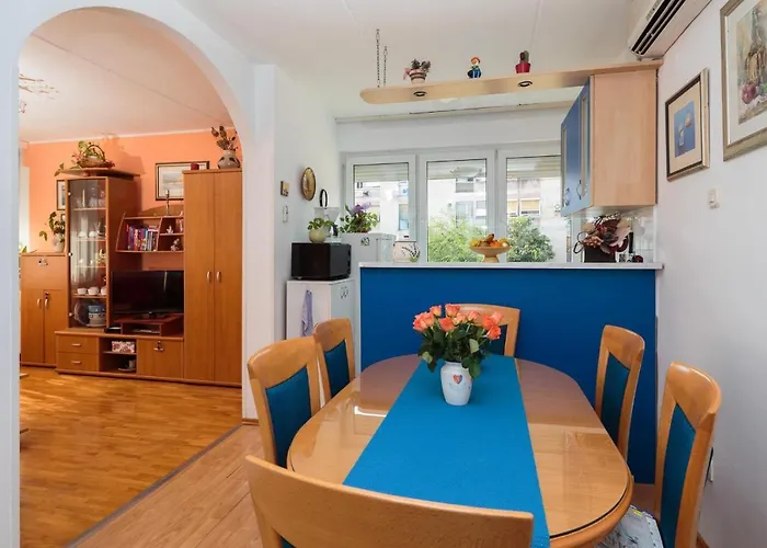 דירה Comfortable And Fully Furbished In Center *