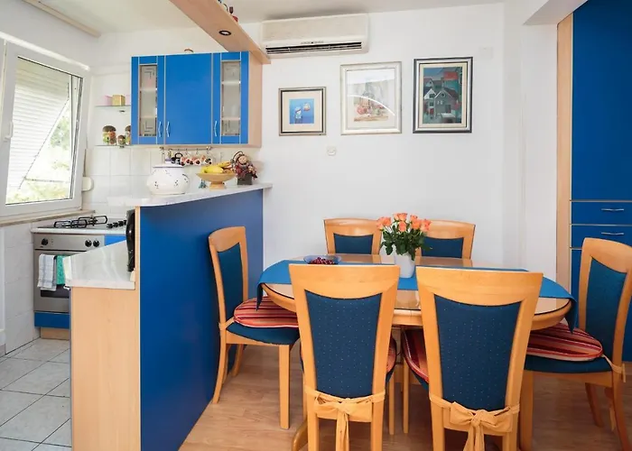 דירה Comfortable And Fully Furbished In Center *